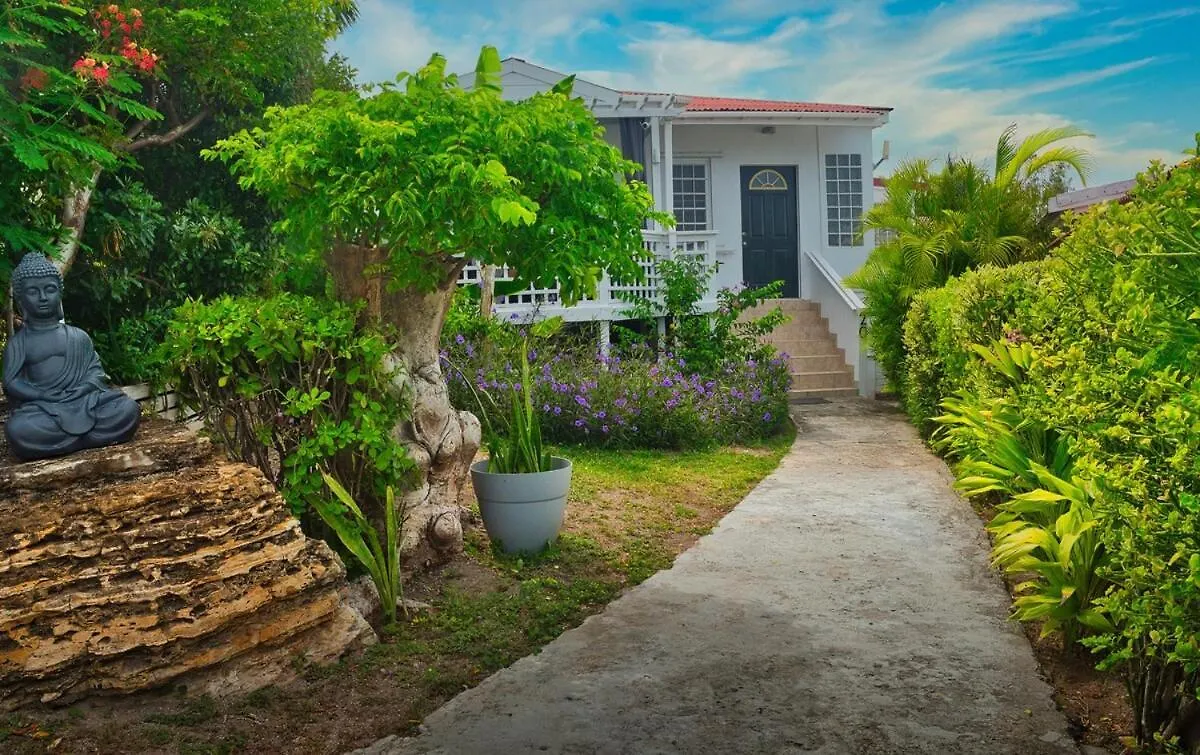 2 Bedroom Dream Cottage-Point Blanche 菲利普斯堡 度假居